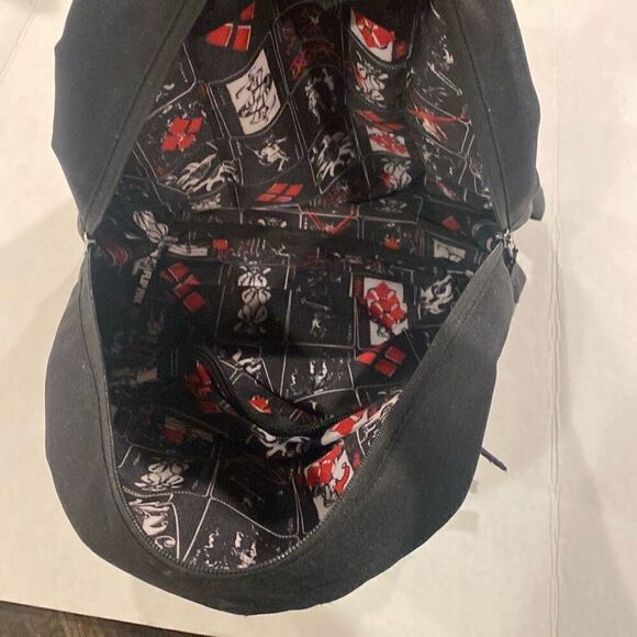 Harley Quinn Joker Flip Pak Reversible Backpack Black Red White Spencer Gifts - Picture 6 of 16